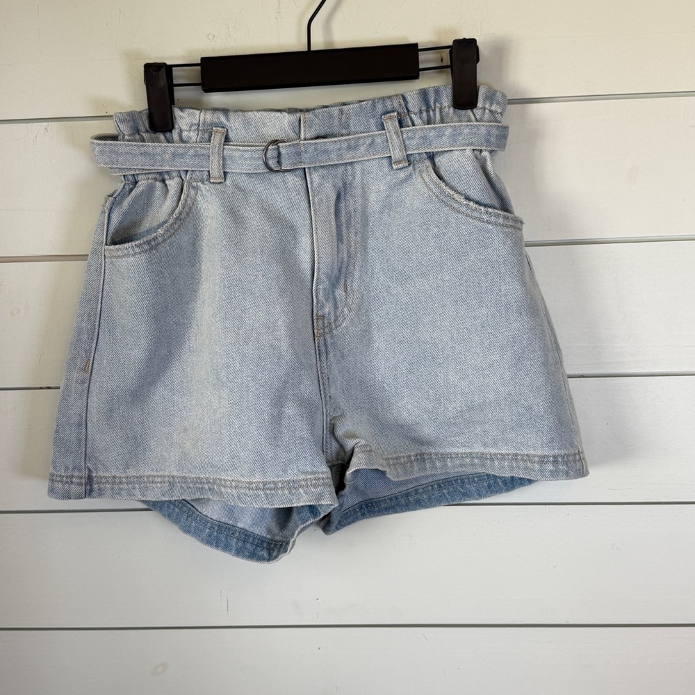 KanCan blue denim paper bag waist shorts‎ women’s size medium